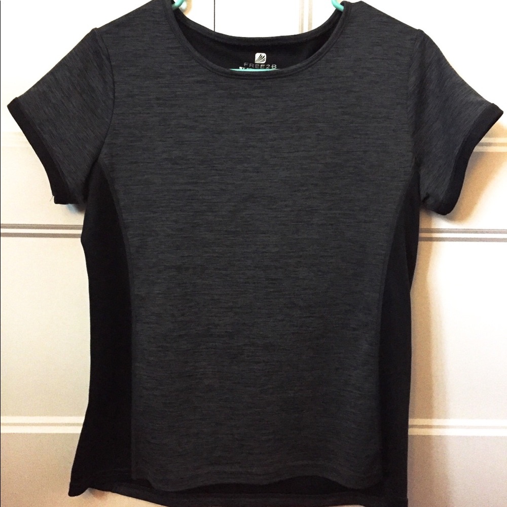 🌴4/20 Free2B active shirt.🌴